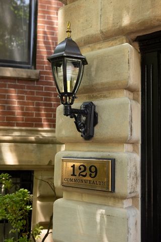 129 Commonwealth Avenue, Boston, MA 02116
