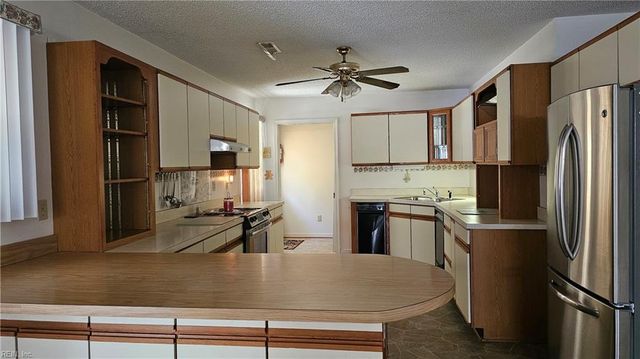 25092 Tyler DR, Windsor, VA 23487