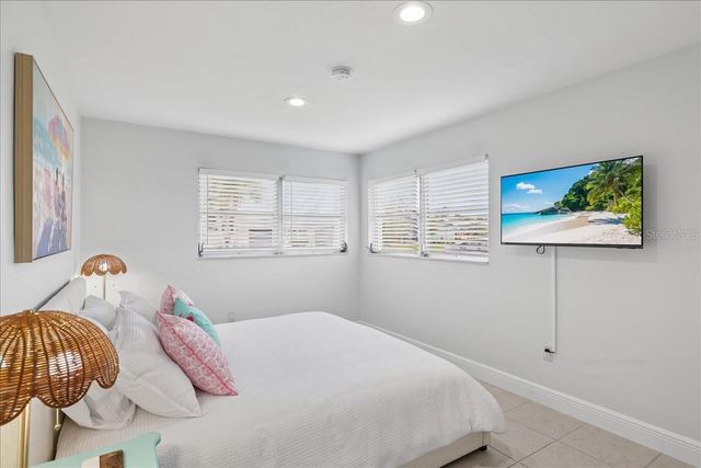 256 SE 46TH TERRACE, Cape Coral, FL 33904
