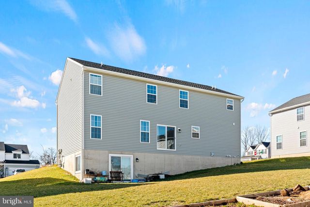 911 ASHFIELD DRIVE, Carlisle, PA 17015