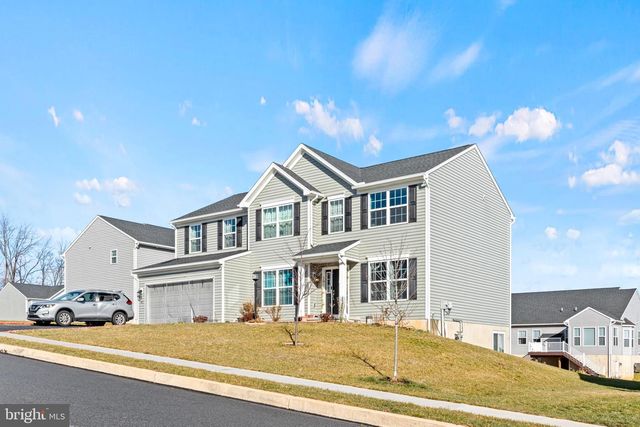 911 ASHFIELD DRIVE, Carlisle, PA 17015