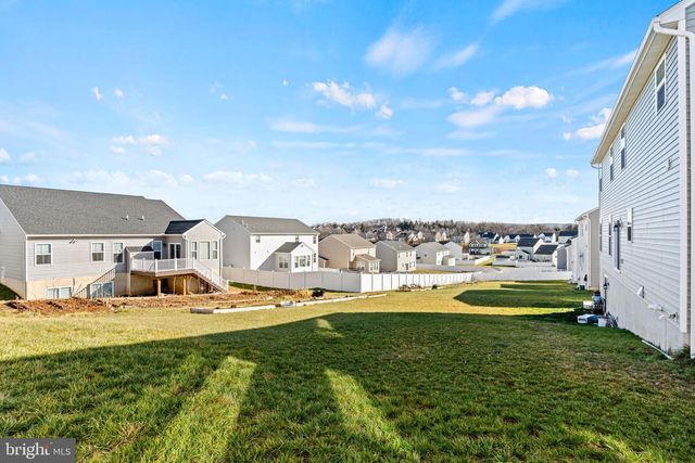 911 ASHFIELD DRIVE, Carlisle, PA 17015