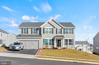 911 ASHFIELD DRIVE, Carlisle, PA 17015