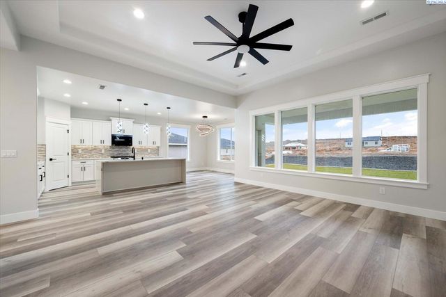 3761 Boxberger Street, Richland, WA 99352