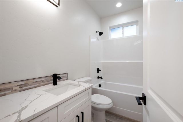 3761 Boxberger Street, Richland, WA 99352