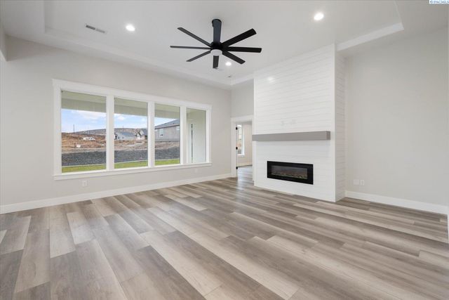 3761 Boxberger Street, Richland, WA 99352