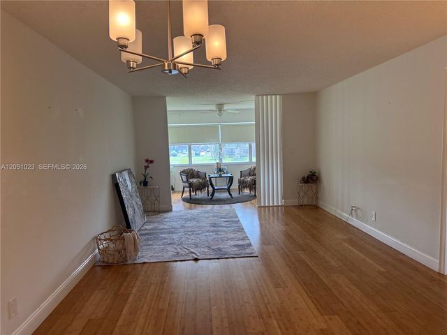 9540 Sunrise Lakes Boulevard 208, Sunrise, FL 33322
