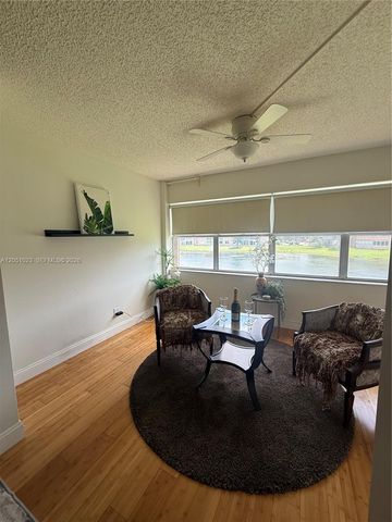 9540 Sunrise Lakes Boulevard 208, Sunrise, FL 33322
