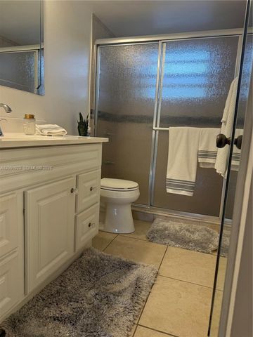 9540 Sunrise Lakes Boulevard 208, Sunrise, FL 33322