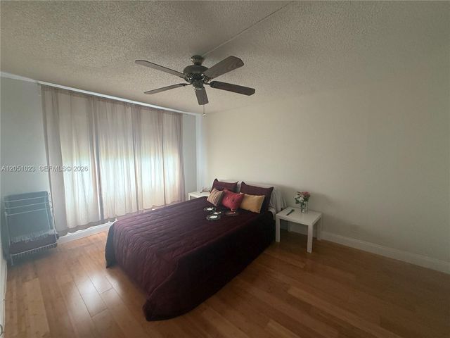 9540 Sunrise Lakes Boulevard 208, Sunrise, FL 33322