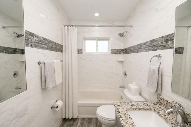 223 W End Avenue, Massapequa, NY 11758
