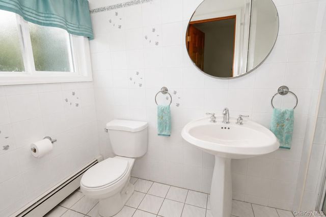 223 W End Avenue, Massapequa, NY 11758