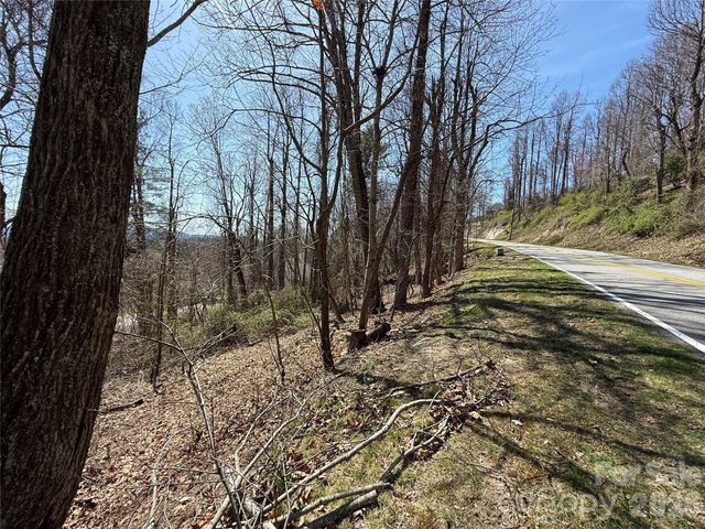 3 Fawn Turn Lane, Hendersonville, NC 28739