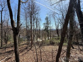 3 Fawn Turn Lane, Hendersonville, NC 28739