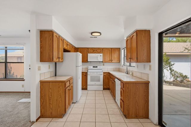 7708 Pinewood Drive NW, Albuquerque, NM 87120