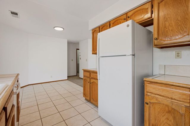 7708 Pinewood Drive NW, Albuquerque, NM 87120