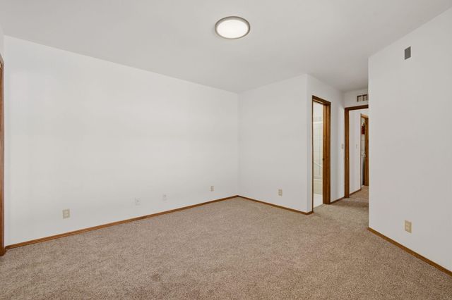 7708 Pinewood Drive NW, Albuquerque, NM 87120