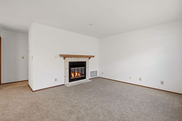 7708 Pinewood Drive NW, Albuquerque, NM 87120