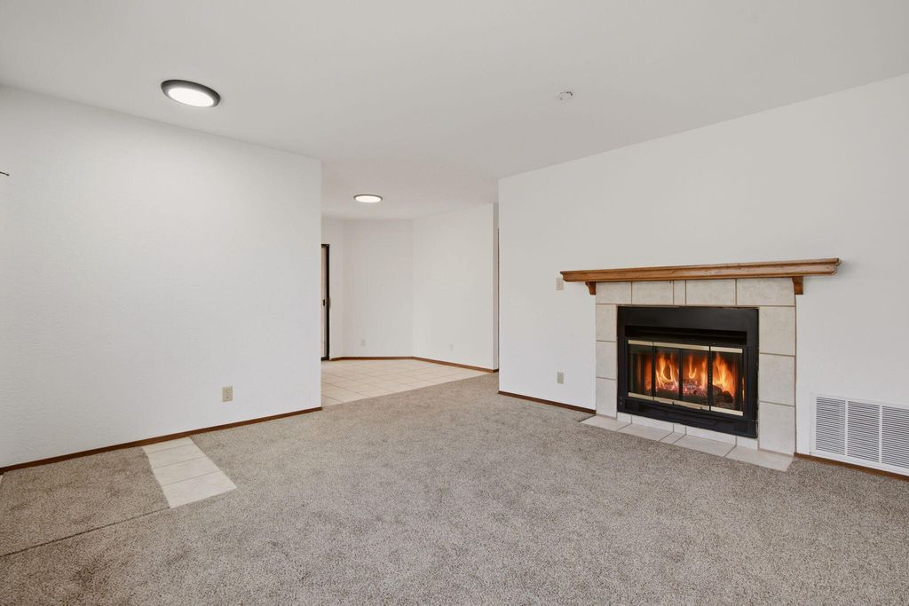 7708 Pinewood Drive NW, Albuquerque, NM 87120