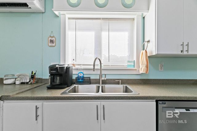 21267 Loop Road, Andalusia, AL 36421