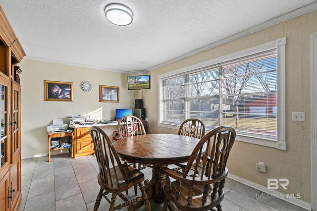 21267 Loop Road, Andalusia, AL 36421