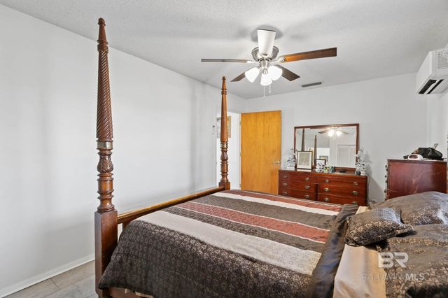 21267 Loop Road, Andalusia, AL 36421