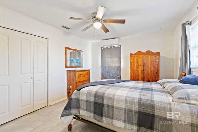 21267 Loop Road, Andalusia, AL 36421