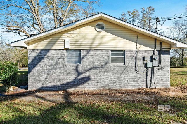 21267 Loop Road, Andalusia, AL 36421