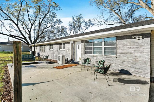 21267 Loop Road, Andalusia, AL 36421