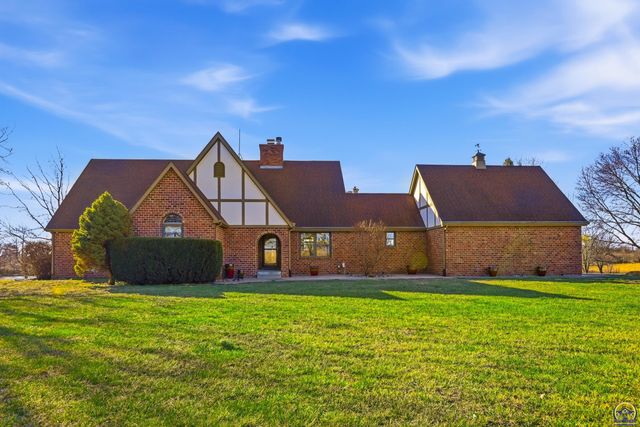 10047 SW 101st St, Auburn, KS 66402