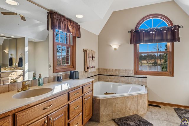 10047 SW 101st St, Auburn, KS 66402