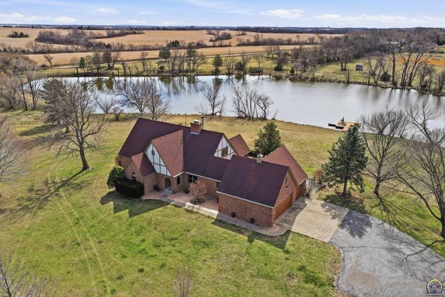10047 SW 101st St, Auburn, KS 66402