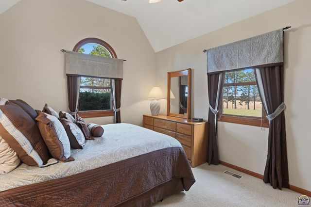 10047 SW 101st St, Auburn, KS 66402