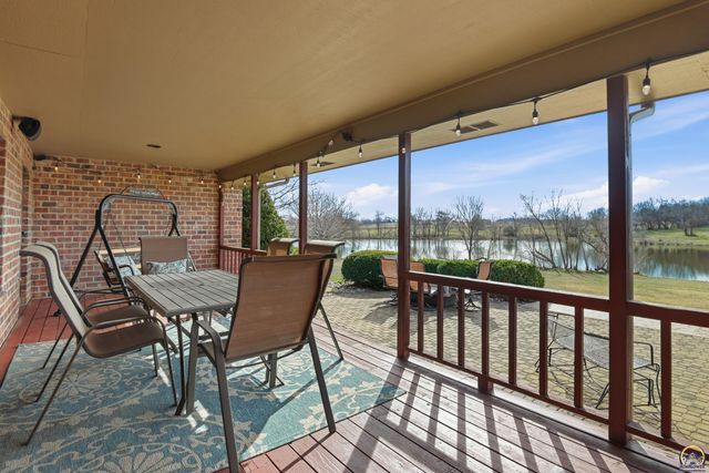 10047 SW 101st St, Auburn, KS 66402