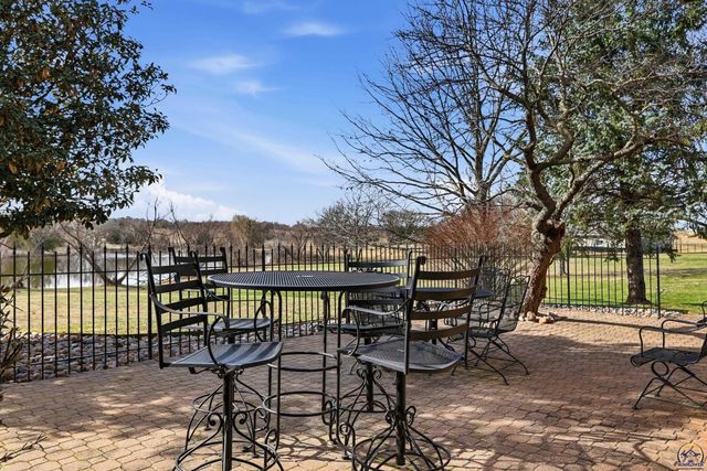 10047 SW 101st St, Auburn, KS 66402