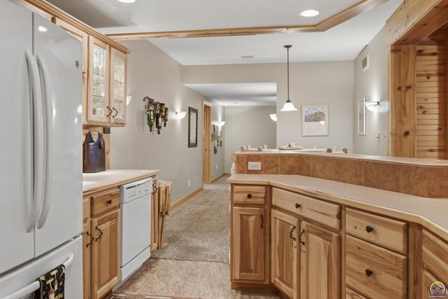 10047 SW 101st St, Auburn, KS 66402