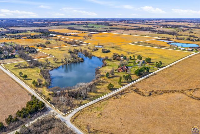 10047 SW 101st St, Auburn, KS 66402