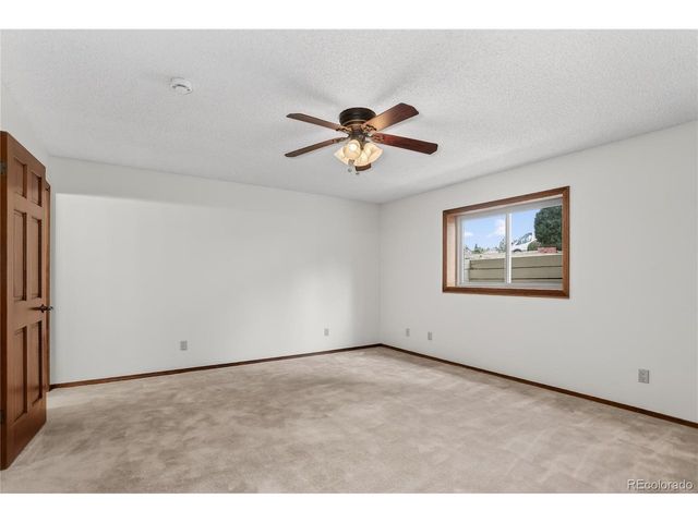 355 Palm Springs Dr, Colorado Springs, CO 80921