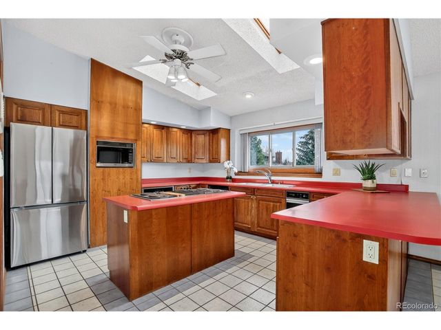 355 Palm Springs Dr, Colorado Springs, CO 80921