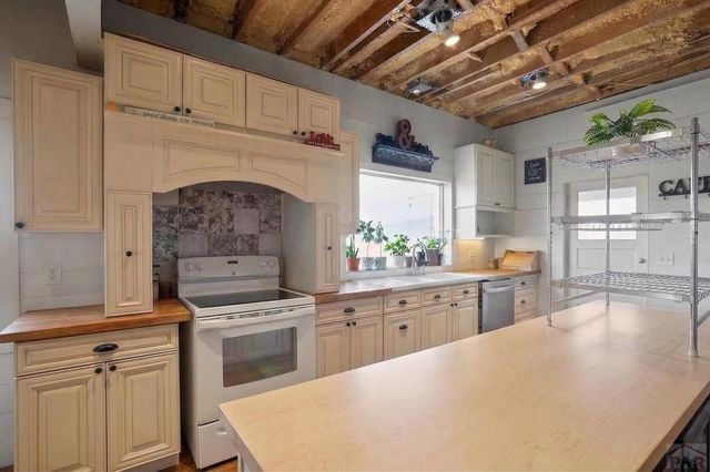 5146 County Rd 550, Gardner, CO 81040