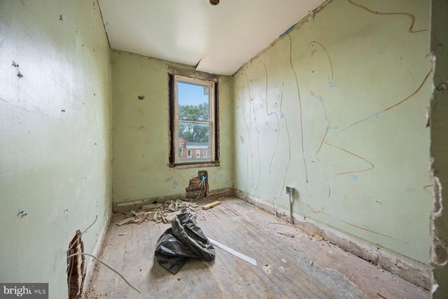 2906 VIOLET AVE, Baltimore, MD 21215