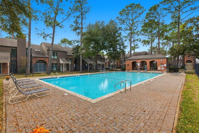 701 Bering Drive 304, Houston, TX 77057