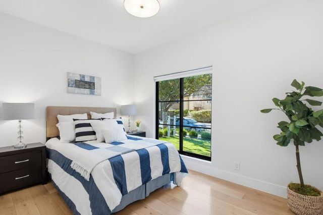 1326 Hoover Street 5, Menlo Park, CA 94025