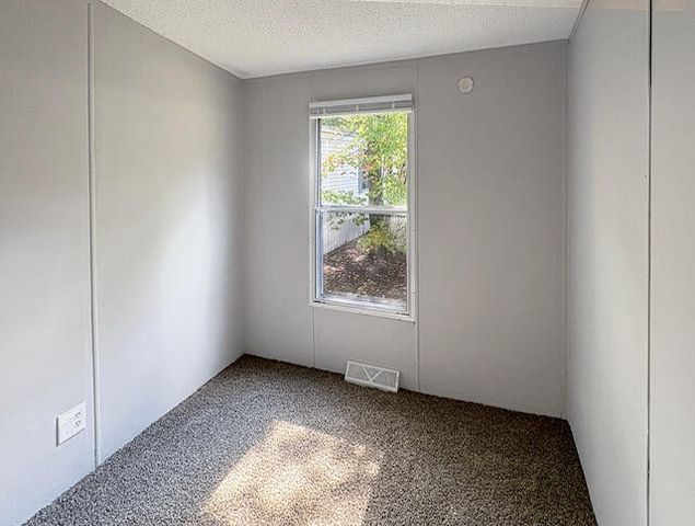 20101 Tamarack Drive, Howard City, MI 49329