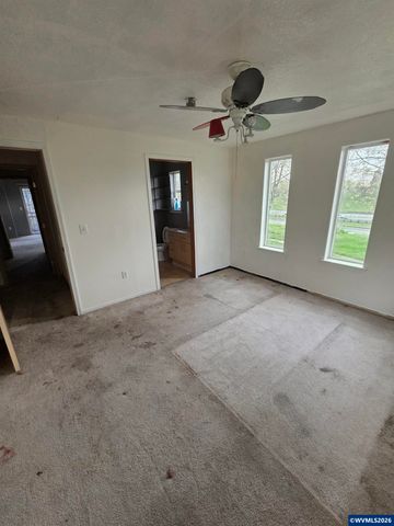 9607 SE Center Ct, Portland, OR 97266