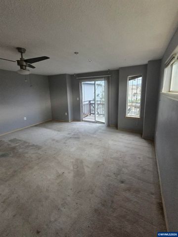 9607 SE Center Ct, Portland, OR 97266