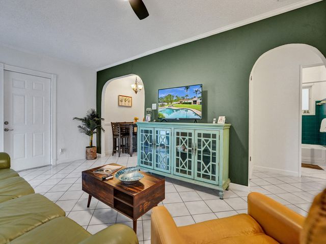 125 NE 21ST Court, Wilton Manors, FL 33305