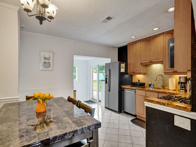 125 NE 21ST Court, Wilton Manors, FL 33305