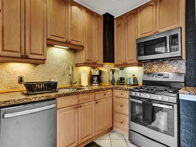125 NE 21ST Court, Wilton Manors, FL 33305