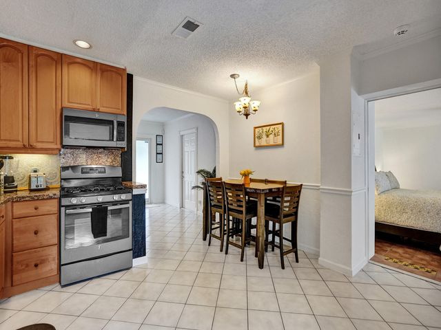 125 NE 21ST Court, Wilton Manors, FL 33305